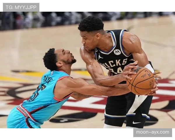 快攻犯规是怎么回事？NBA裁判如何判定关键追防动作？